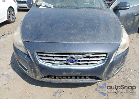 2012 Volvo S60 T5 из США, поврежденный, VIN YV1622FSXC2118665